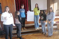 IMG-720ebb4845d335b98d27d9fe4d18ad91-V