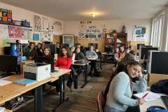 IMG-31545cb4fb380985391392d9dd4c0e41-V