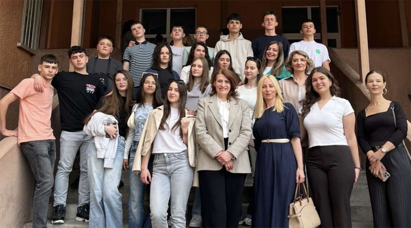Отворена врата за нова искуства и пријатељства