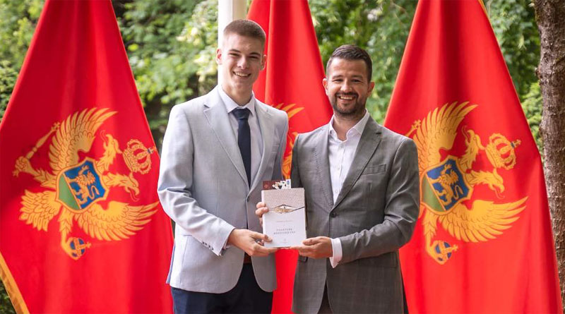 ОГЊЕН ВРАНЕШ МЕЂУ НАЈБОЉИМ СРЕДЊОШКОЛЦИМА ЦРНЕ ГОРЕ! ОГЊЕН ВРАНЕШ МЕЂУ НАЈБОЉИМ СРЕДЊОШКОЛЦИМА ЦРНЕ ГОРЕ!